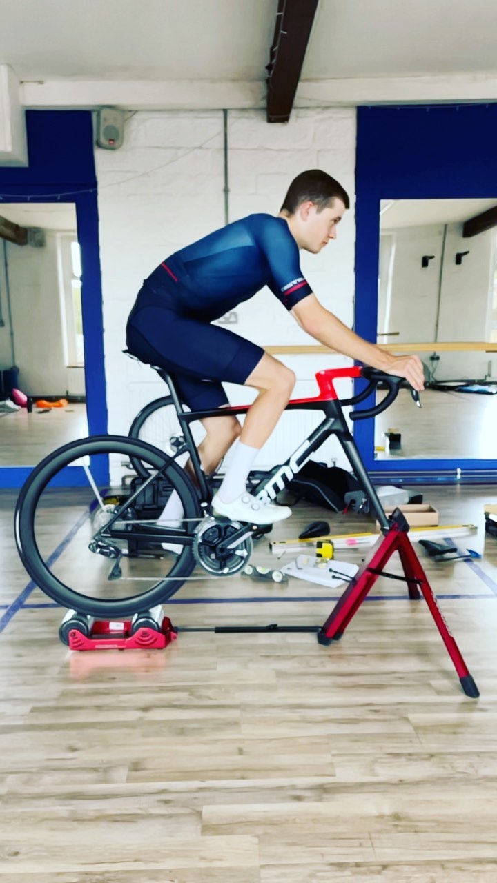 We’ve not done one of these for a while, so…..
.
Here’s @allydecus after a few targeted changes aimed at resolving some minor, but niggling issues.
.
#bikefit #bikefitting #bikefitter #cycling #cyclinglife #cyclingbiomechanics #cyclingphotos #ripponden #calderfornia #sidas